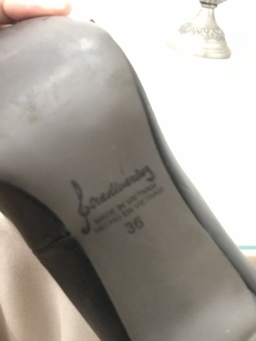 Sapatos pretos laço
