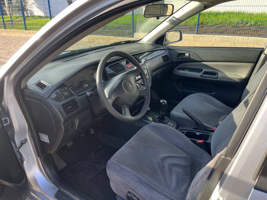 Mitsubishi Lancer 2004