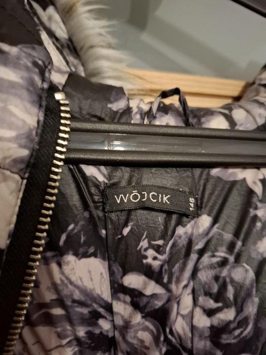 Kurtka w kwiaty firmy Wójcik