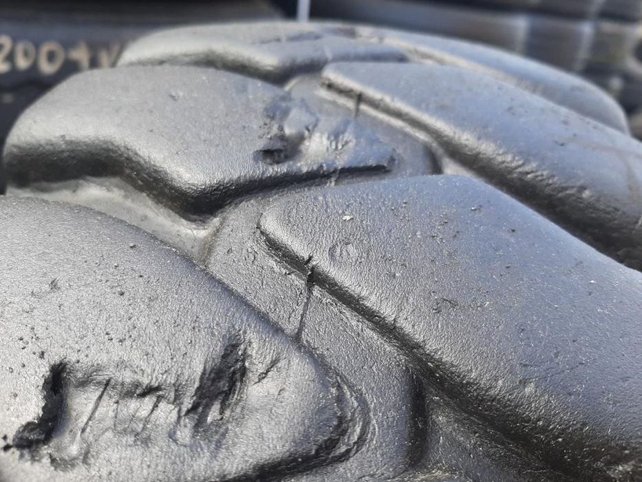 Opona używana przemysłowa 7.00-12 7.00R12 GALAXY 130zł W4415