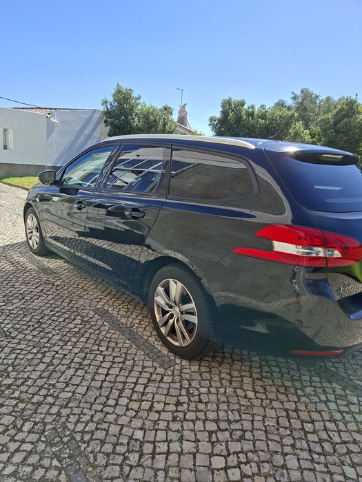 Carrinha Peugeot 308 Diesel — photo 5
