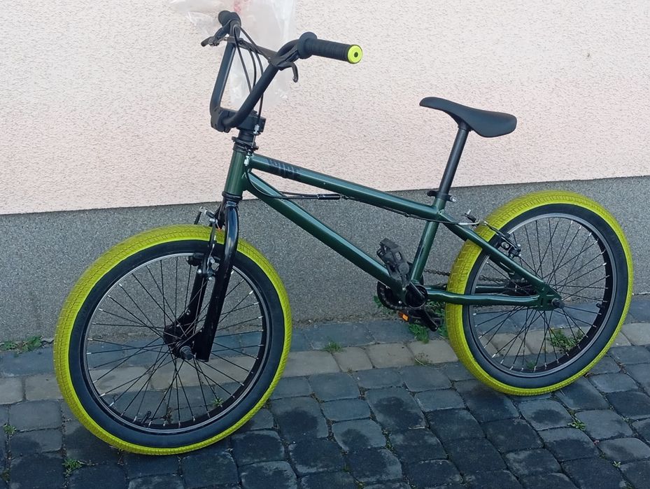 Rower BMX Decathlon dla dziecka