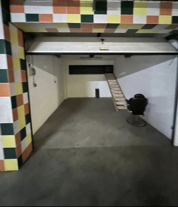 Garagem para alugar em sacavém