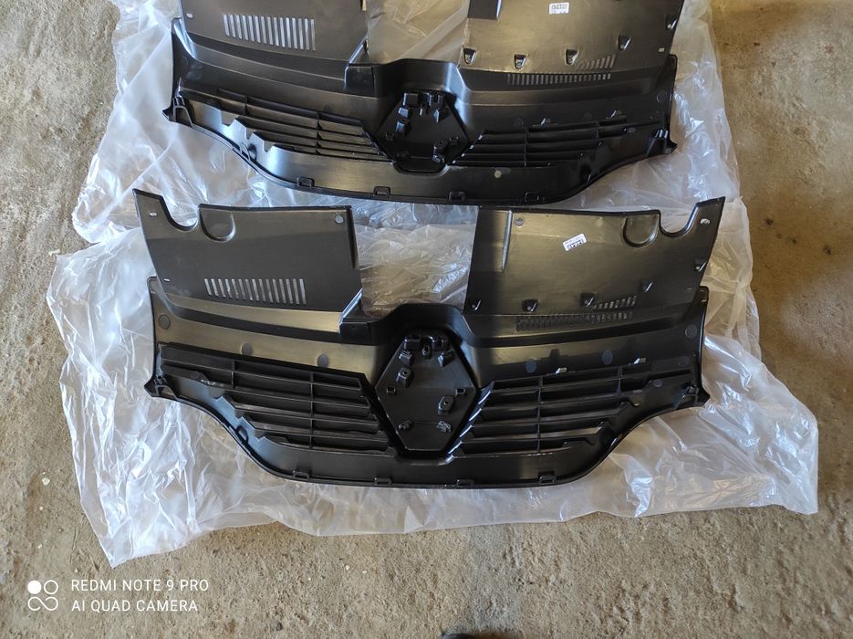 Решітка радіатора решотка решётка бампера Logan Symbol  Логан Симбол