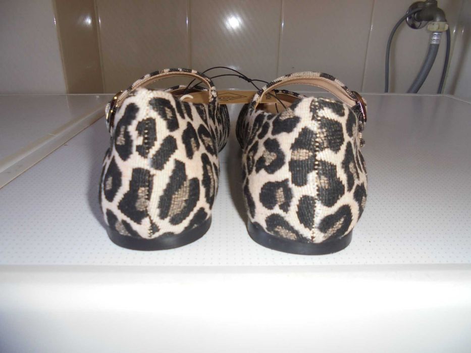 sapatos de mulher novos com etiqueta lindos