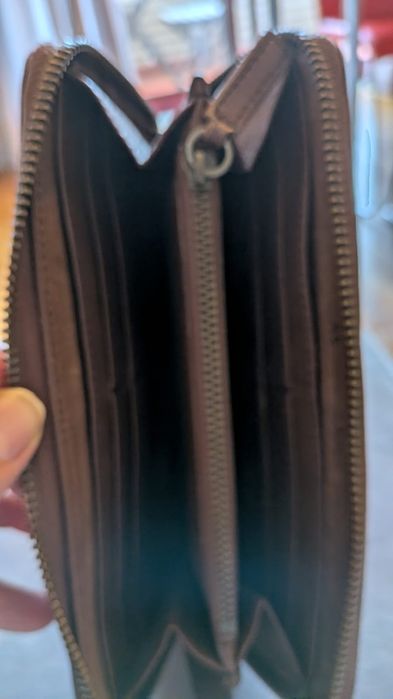 Porta moedas de senhora Maximo Dutti