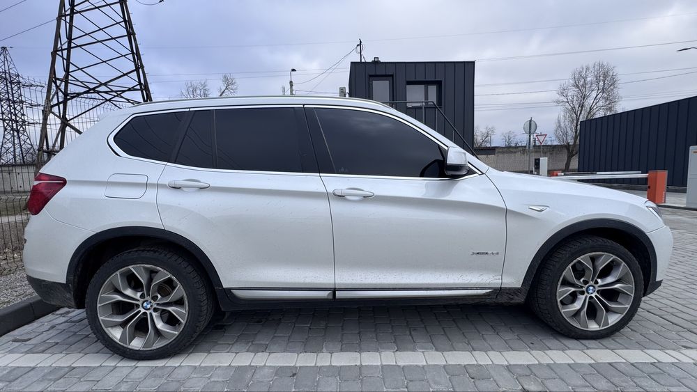 Bmw X3 2016, бензин 2,0