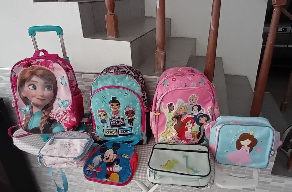 Mochilas e lancheiras criança