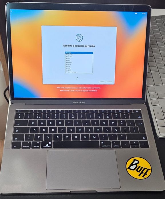 MacBook Pro 13” 2017 i5 16GB 256GB bom estado