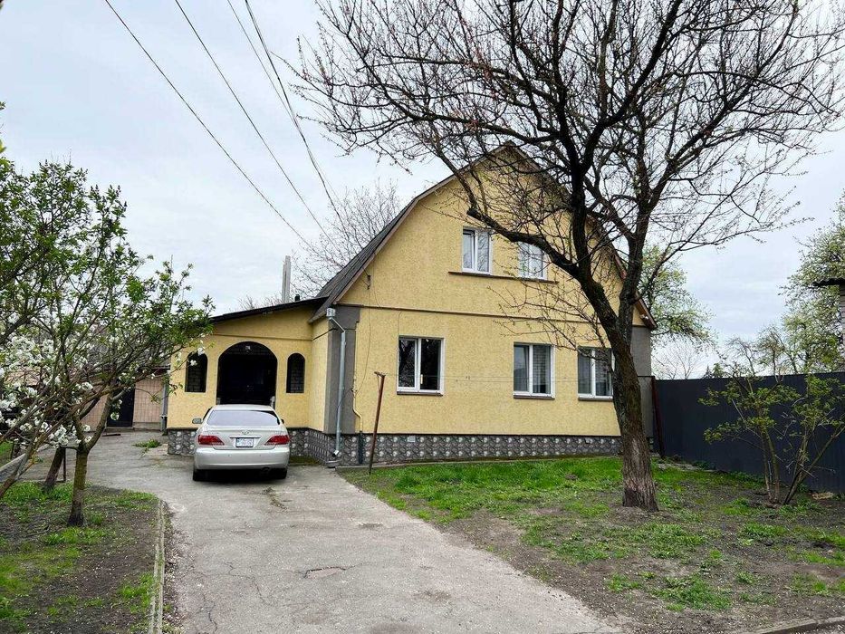 Продам будинок місто Мена гараж сауна відеоспостереження