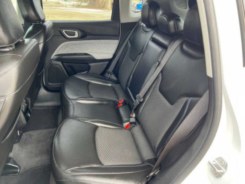 Jeep Compass      2022