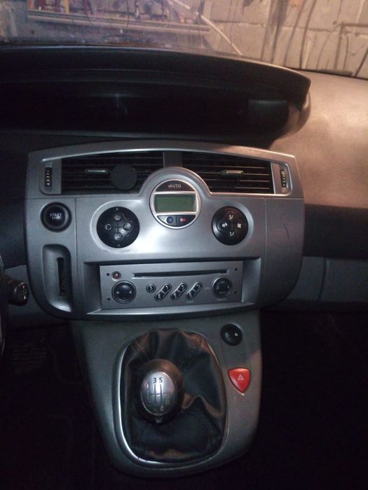 Renault Scenic, rok 2006