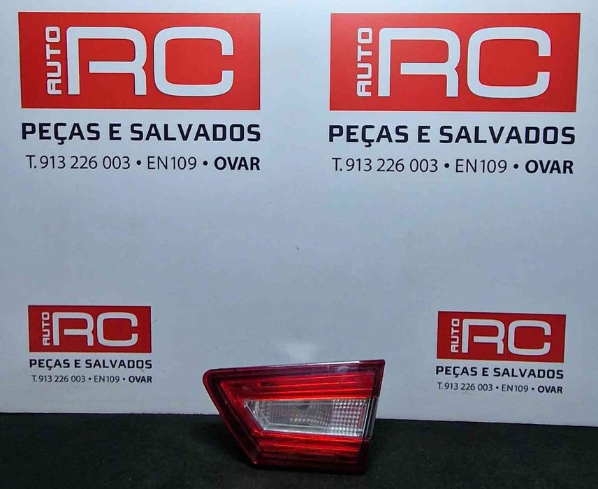 Farolim da Mala Direito - RENAULT CLIO IV