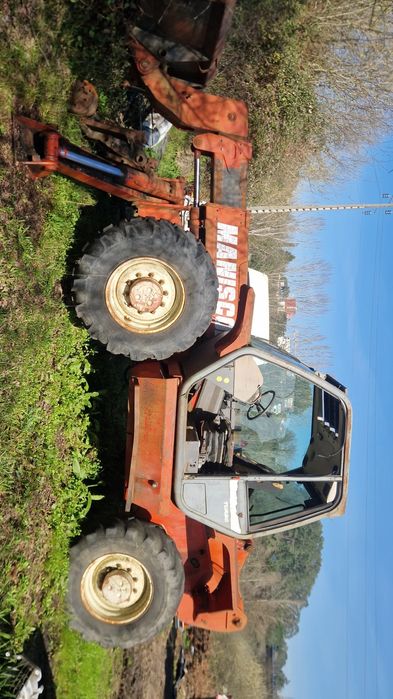 Empilhador Manitou telescópio 13 metros
