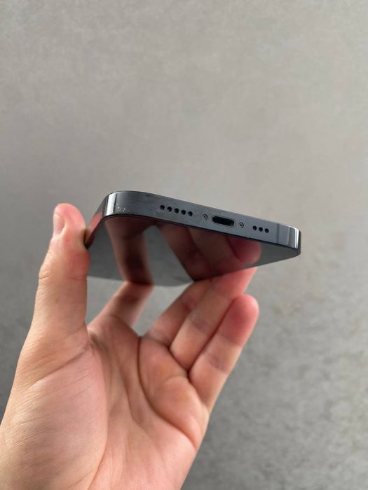 Продам Iphone 14 pro