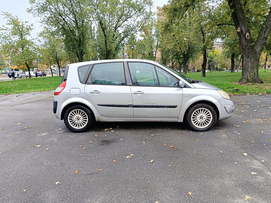 RENAULT Scenic 2005