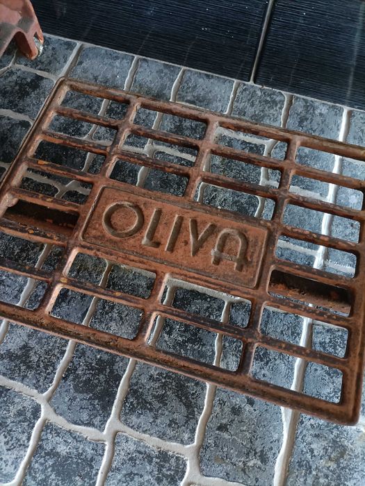 Maquina costura Oliva antiga