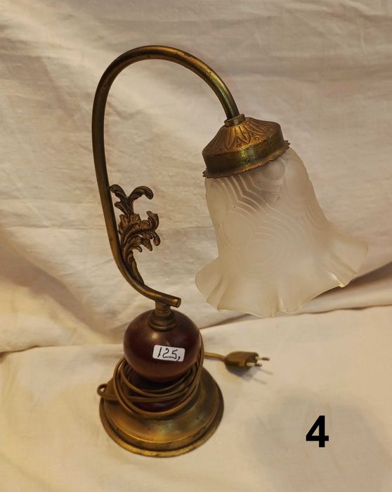 Candeeiros Mesa 1 e 2 Lâmpadas