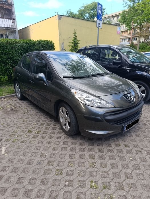 Peugeot  207  1.4