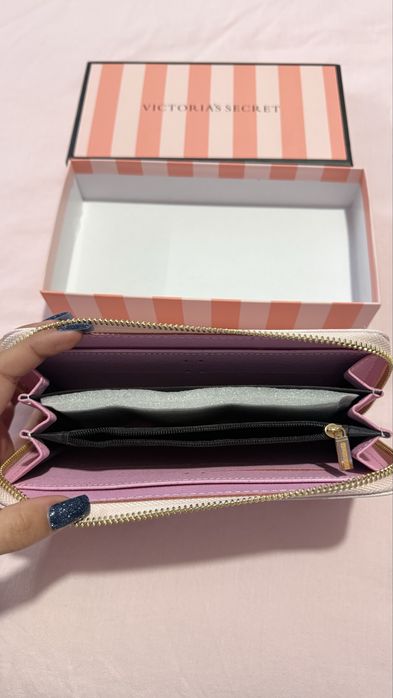 Carteira Victoria’s Secret