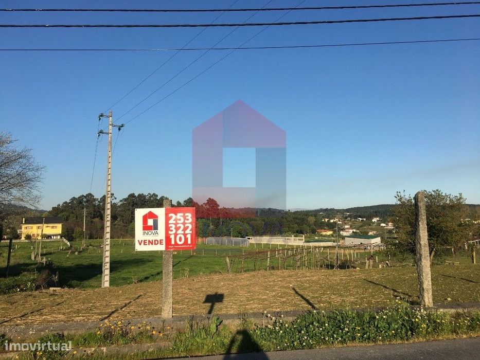 Vende-se Terreno, Escariz S. Martinho — Escariz (São Mamede) E Escariz (São Martinho), Braga