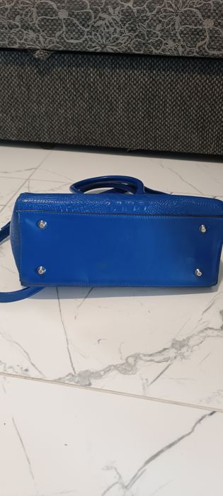 Продам очень красивую и яркую сумку