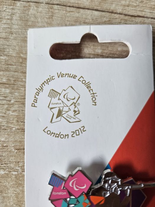 Pin przypinka Paralympic London 2012