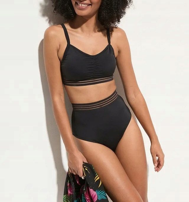 B.P.C czarne bikini bustier figi wysoki stan 44.