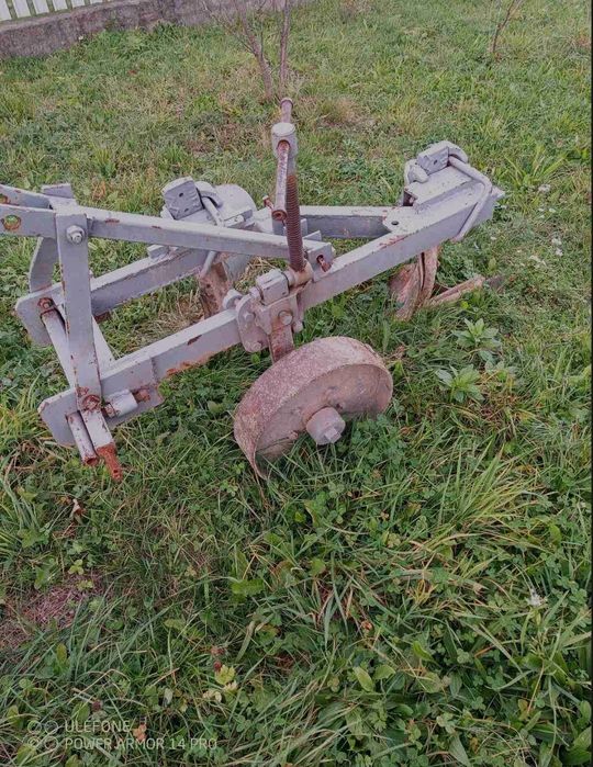 Плуг  2-25.                                                          .