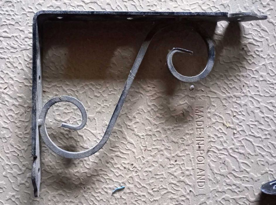 Wspornik pod półkę