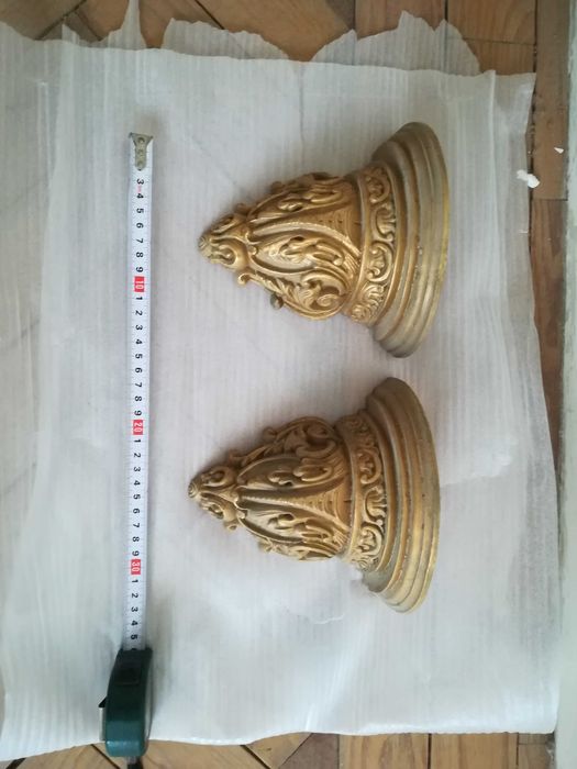 2 ceramic wall niches