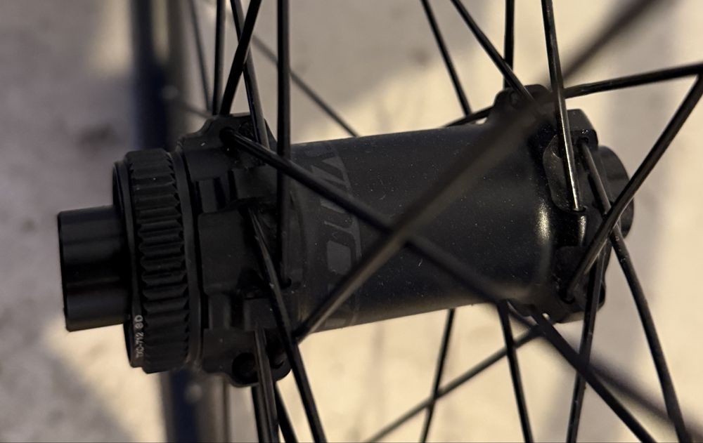 Koła szosowe Syncros 700C + Schwalbe One + kaseta Shimano 11s