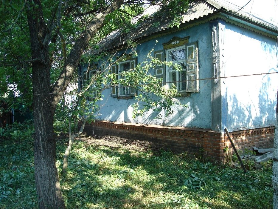 Продам дом с земельным участком и садом