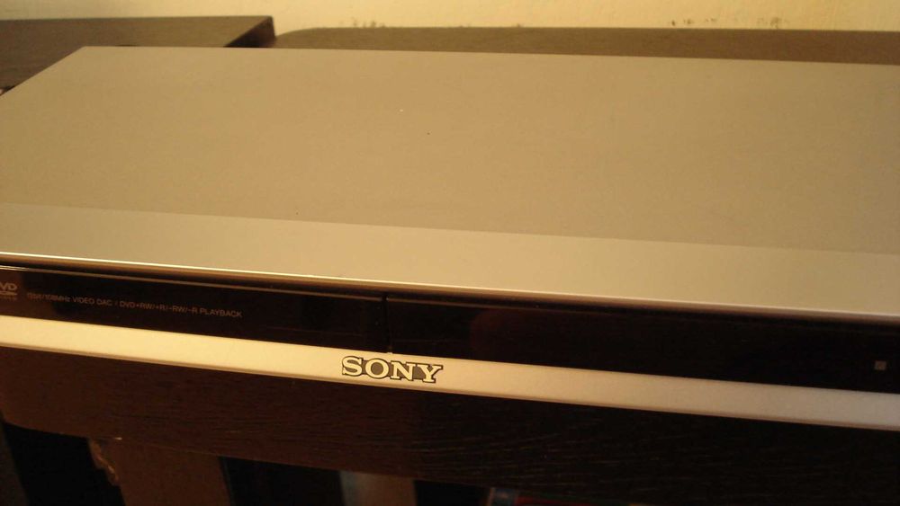 Odtwarzacz SONY CD/DVD DVP NS38 z pilotem, super stan - sprzedam