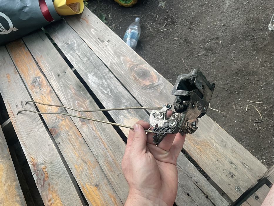 Продам замок дерей правий задній Daewoo lanos