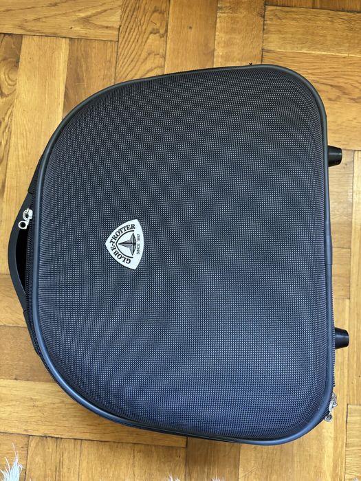 Kuferek podróżny kosmetyczka