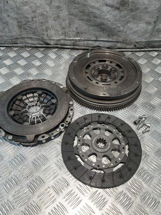 Oe Bmw 318I E46 1.8B Koło Dwumasowe Sprzęgło Komplet Tarcza Docisk 7512693