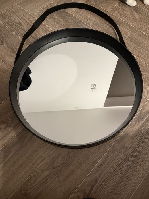 Lustro wiszące na pasku czarne loft