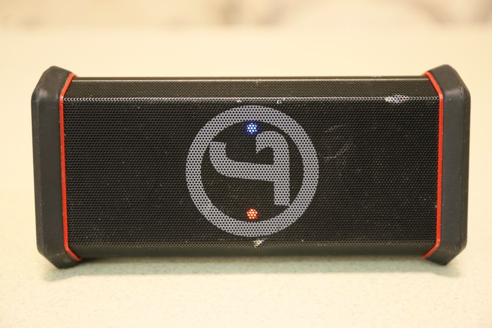 Блютуз колонка  rockster xs Teufel