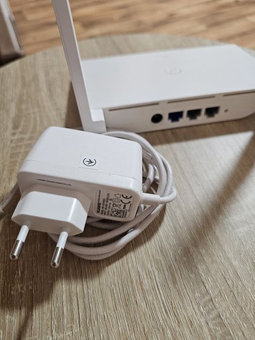 Wi-Fi роутер Huawei WS318n