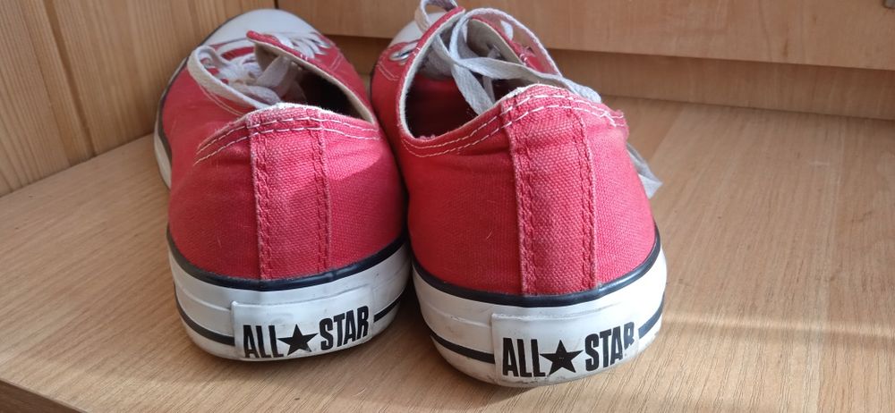 Кеди Converse all star гарному стані, дефекти фото 6. Фото7  залишки в