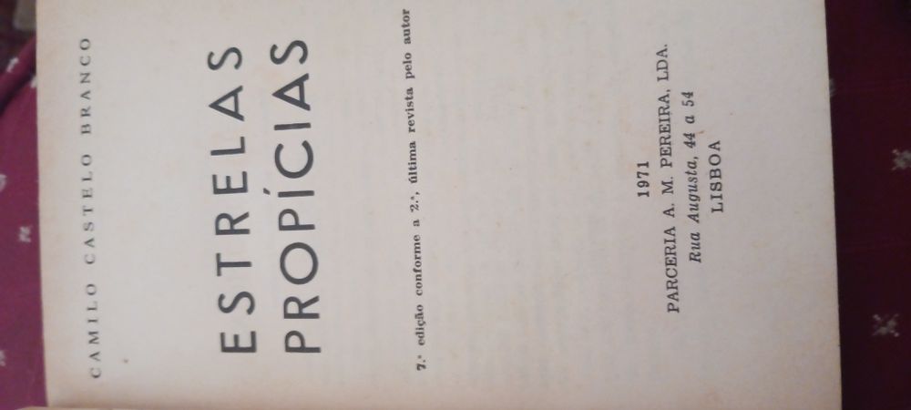 Livro Estrelas propícias de Camilo Castelo Branco
