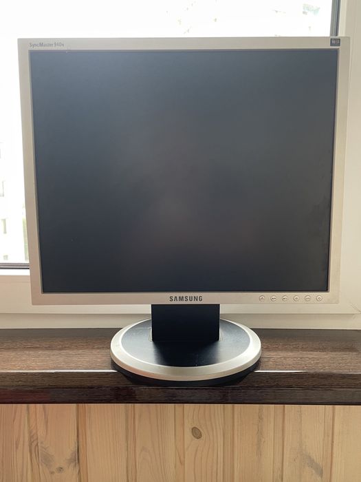 Продам мониторы Samsung