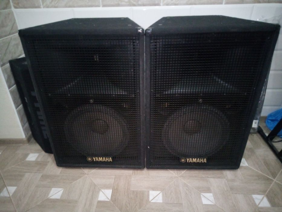 YAMAHA  комплект F15 sub SW118V   B&C