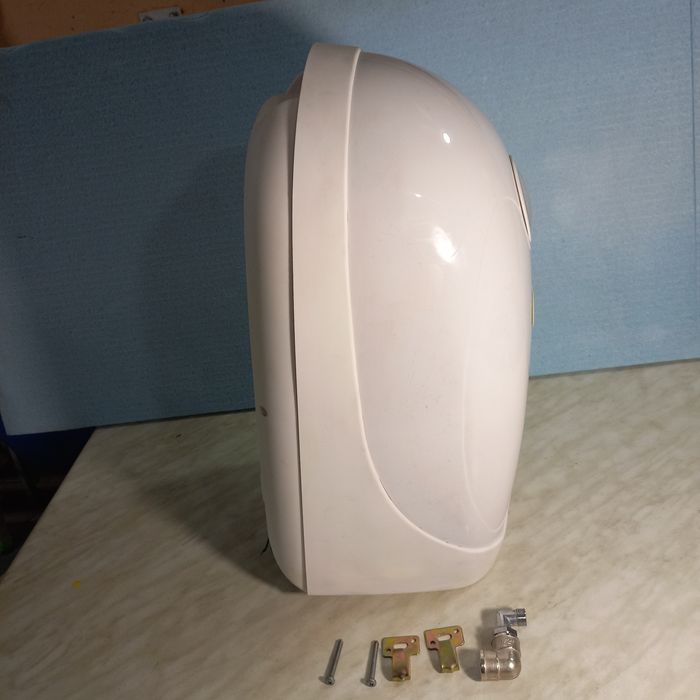 Продам електричний однофазний бойлер на 12л