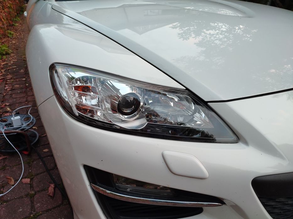 Pranie tapicerki, polerowanie reflektorów z dojazdem, ozonowanie