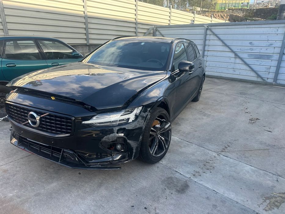 VOLVO V60 2.0D MILD HYBRID B8 197CV MOTOR D420T8 DE 2021
