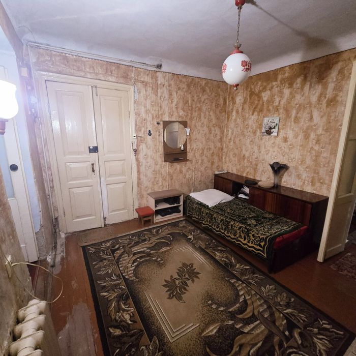 Продаж 2 кімнатна  квартира на землі  Центр  вулиця Дунаєва