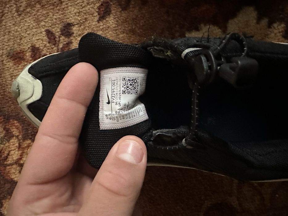Nike zoom Vomero 5