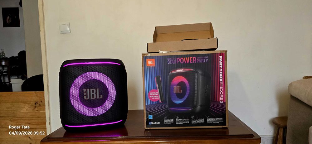 Coluna de som JBL partybox encore2